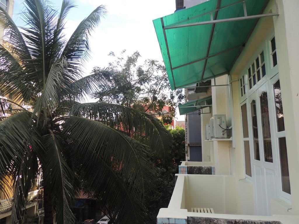 Lotus Bed & Breakfast Yangon Exteriör bild