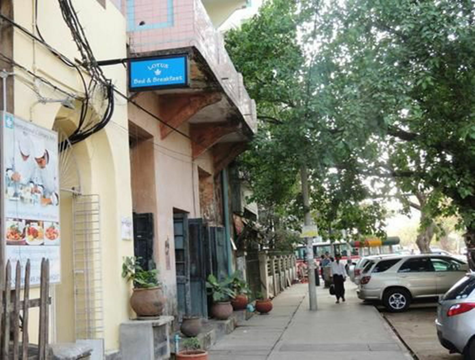 Lotus Bed & Breakfast Yangon Exteriör bild