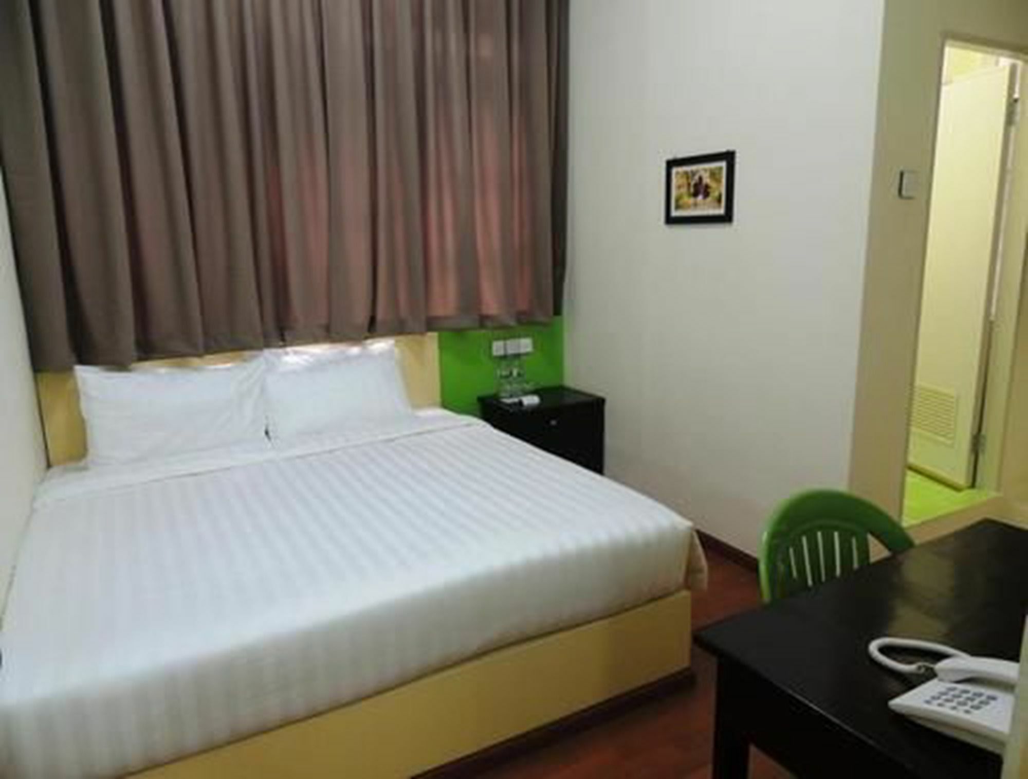 Lotus Bed & Breakfast Yangon Exteriör bild